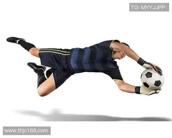 足球明星脚踢任意球的技巧与精彩瞬间解析，如何打破防线创造进球机会